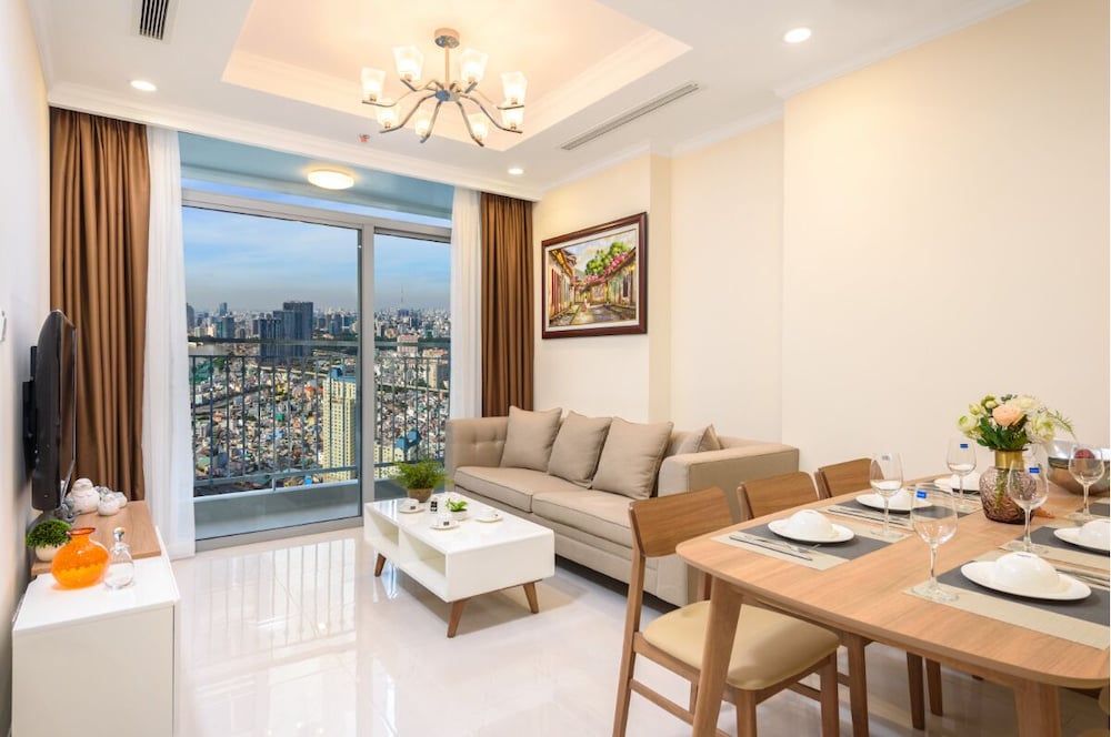 Homes By Christine Vinhomes Central Park 30/50