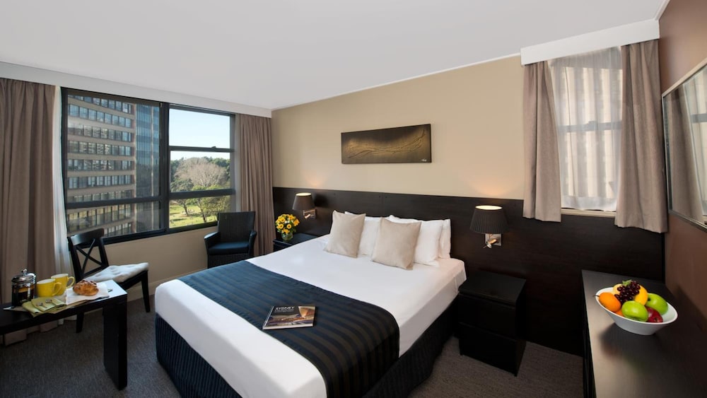 Park Regis City Centre 40/80