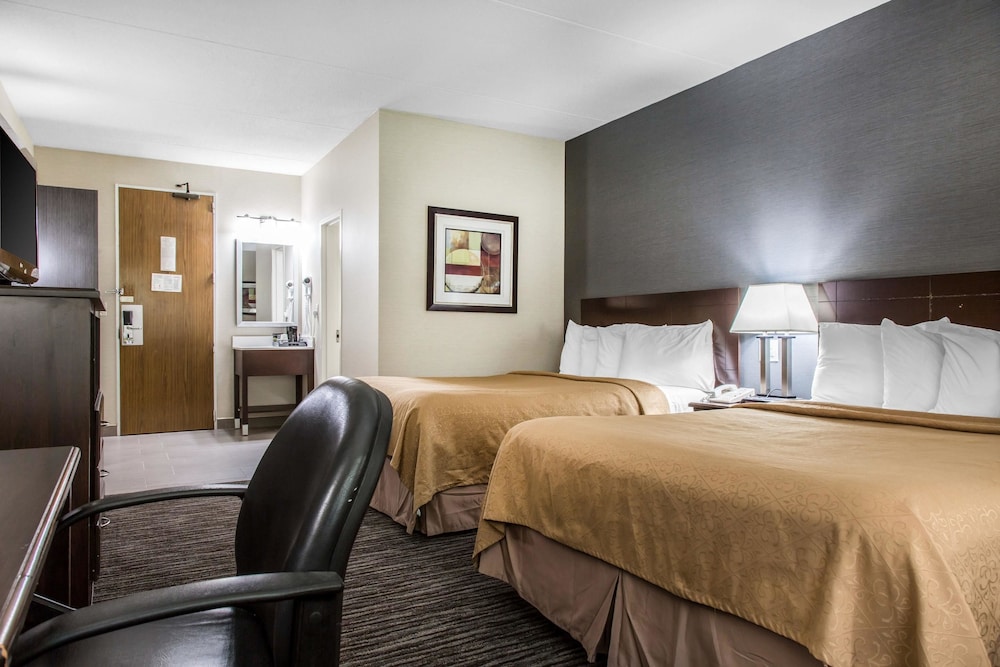 Quality Inn and Suites Danbury Near University 18/44