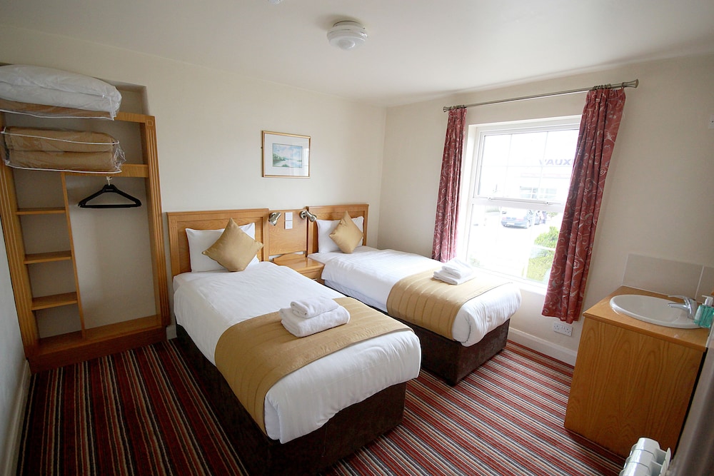 Belmore Court & Motel 9/50