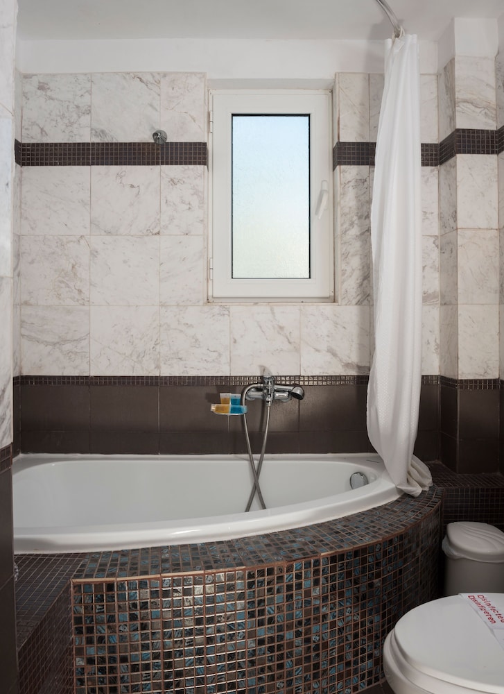 Orpheas Resort - Adults Only 70/71