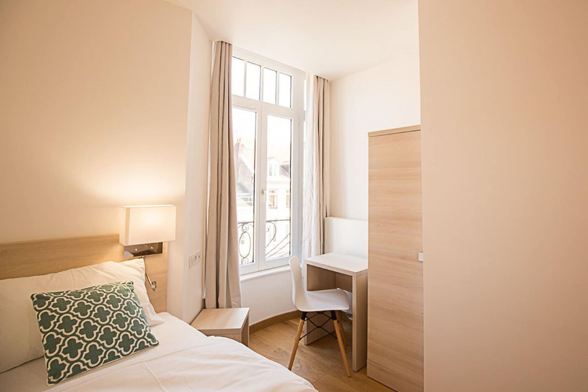 Hotel Ambassadeur 15/22