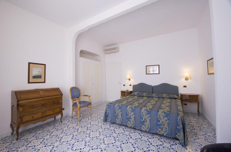 Room, Double or Twin Bed, Sea View, Balcony