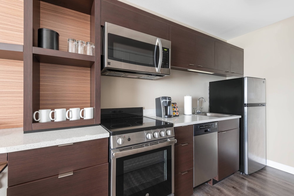 TownePlace Suites by Marriott St. Louis Edwardsville, IL 37/46