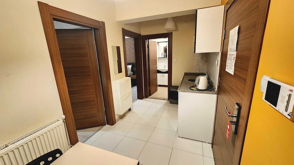 Moda Hotel 48/50