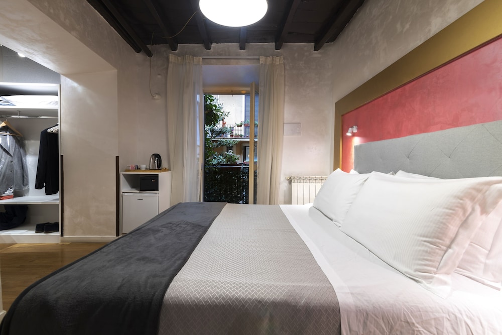 Dulcis Inn Pantheon 10/50
