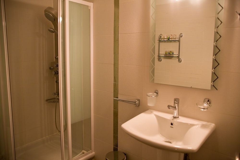 Andromeda Suites 25/25