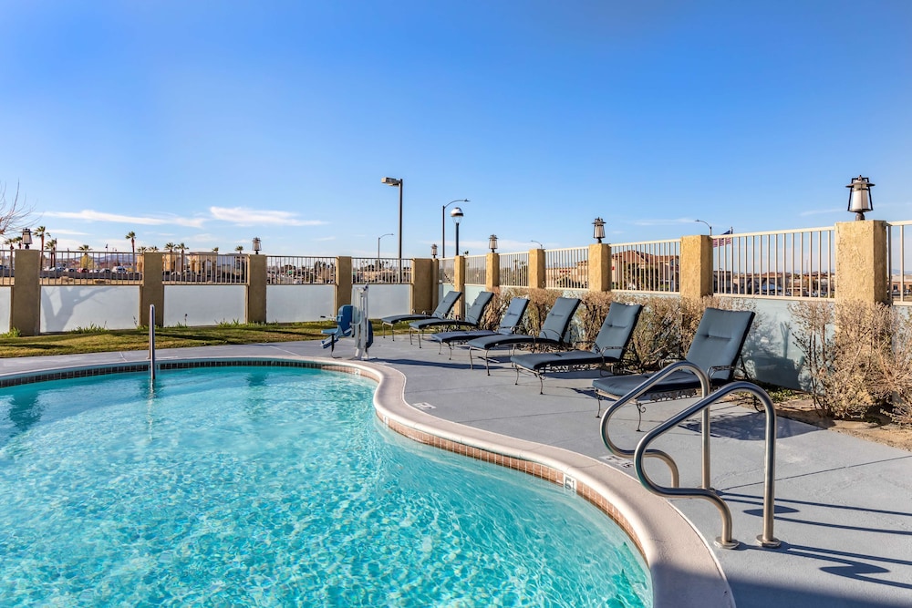 Best Western Plus John Jay Inn & Suites 6/37
