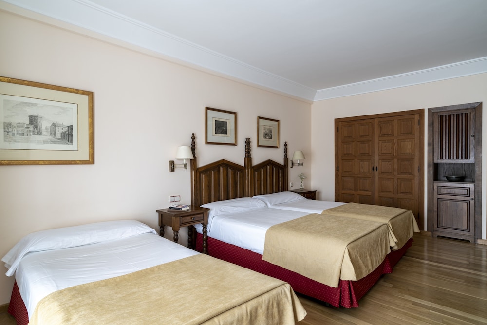 Parador De Vilalba 11/50