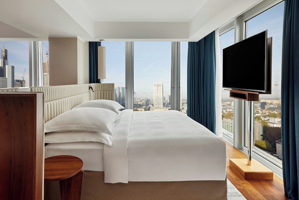 Room at JW Marriott Hotel Frankfurt, FRANKFURT