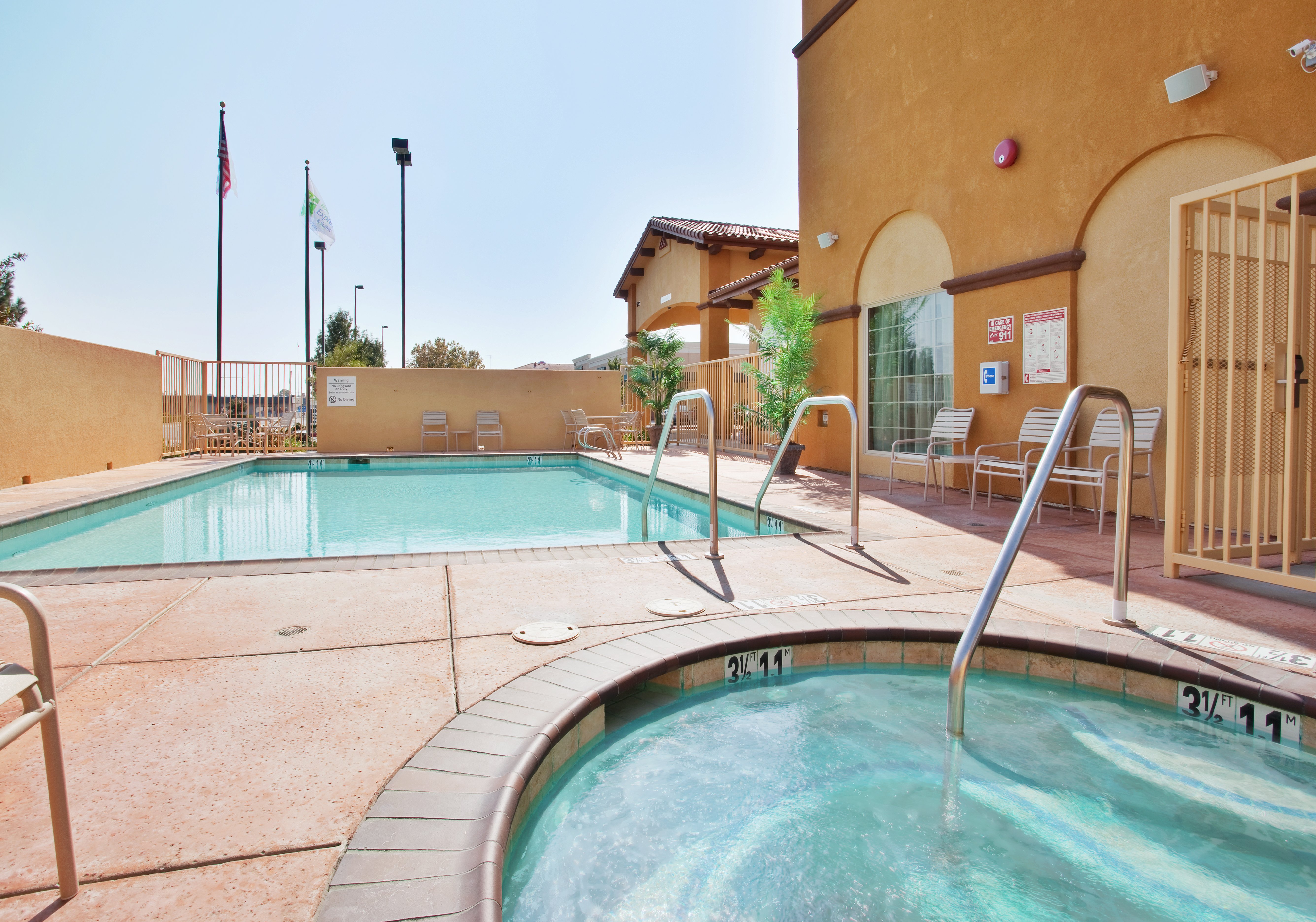 Holiday Inn Express Hotel Suites Willows 19/34