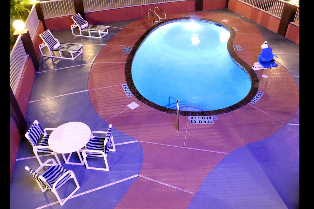 Texas Inn and Suites McAllen 34/47