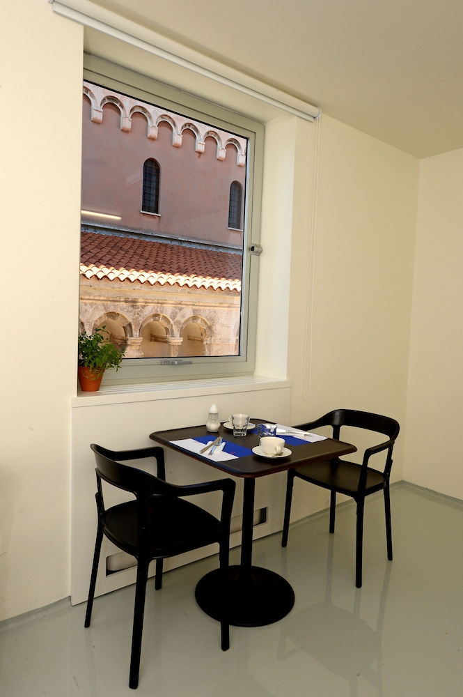 Boutique Hostel Forum 60/71
