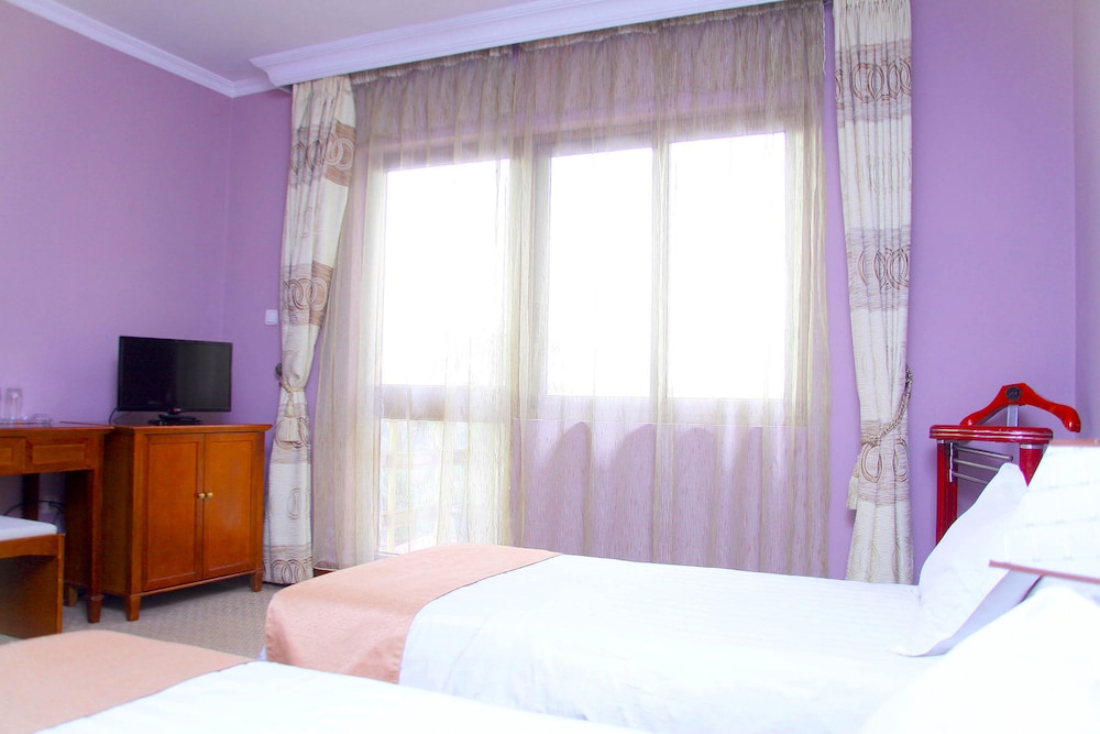 Damu Hotel 12/35