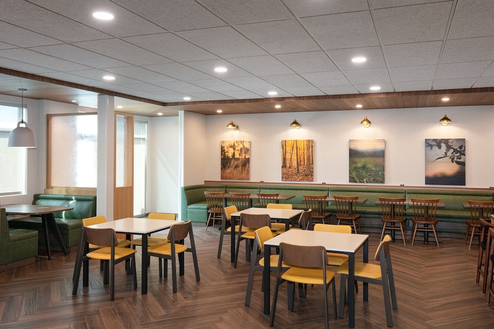Fairfield Inn & Suites Omaha at MH Landing 27/39