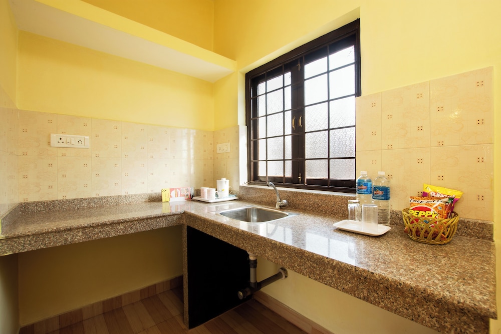 MARINA BAY BEACH RESORT 50/50