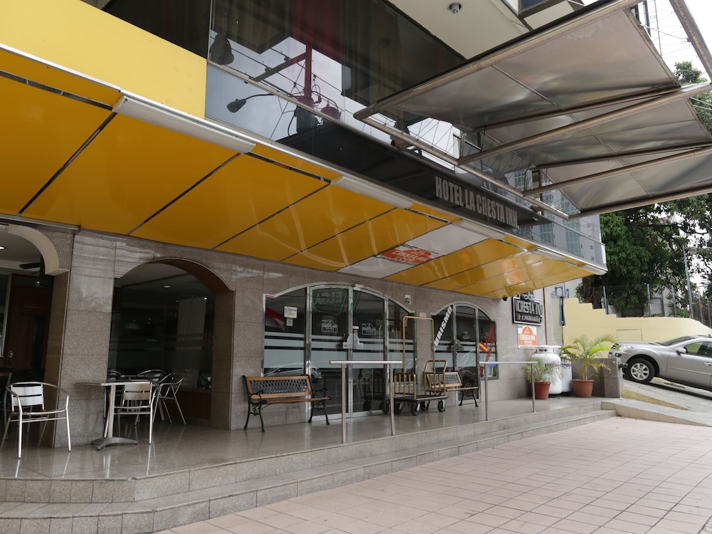La Cresta Inn Hotel 2/34