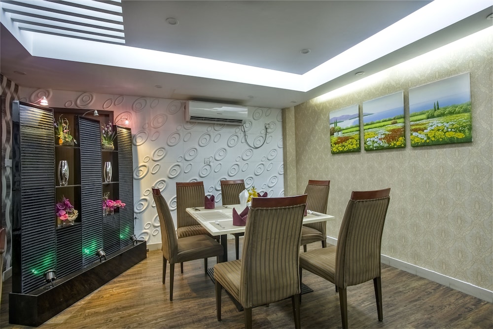 Hotel Highgarden 35/43
