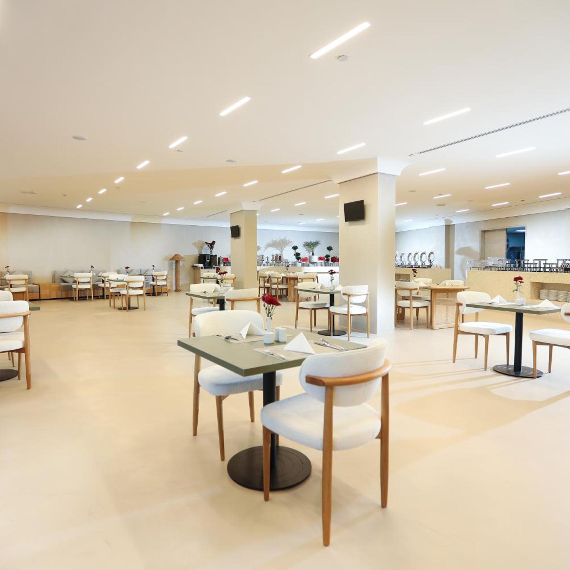 Ray Hotel Kuwait 50/63