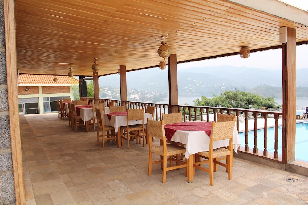 Nirvana Heights Hotel 35/54