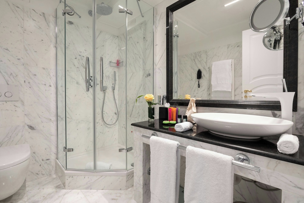 Suite, Twin Beds, Sea View