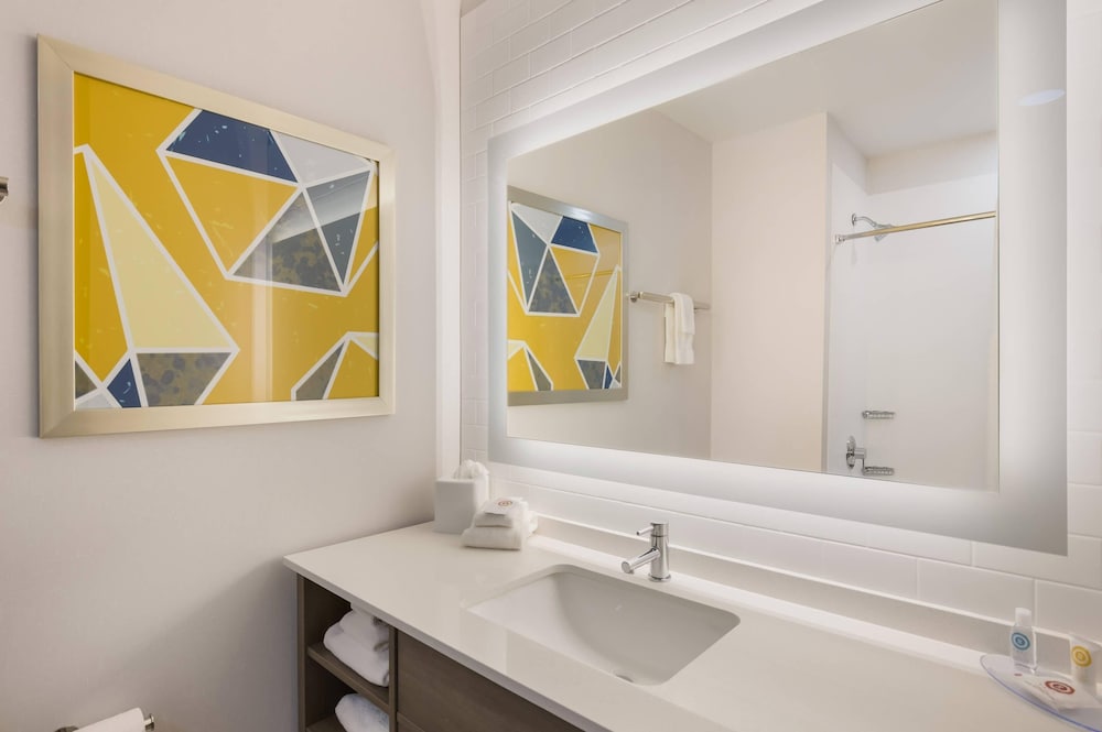 غرفة قياسية بسريرين كوين يُسمح فيها بالحيوانات الأليفة، Comfort Inn & Suites Gaylord 5/5