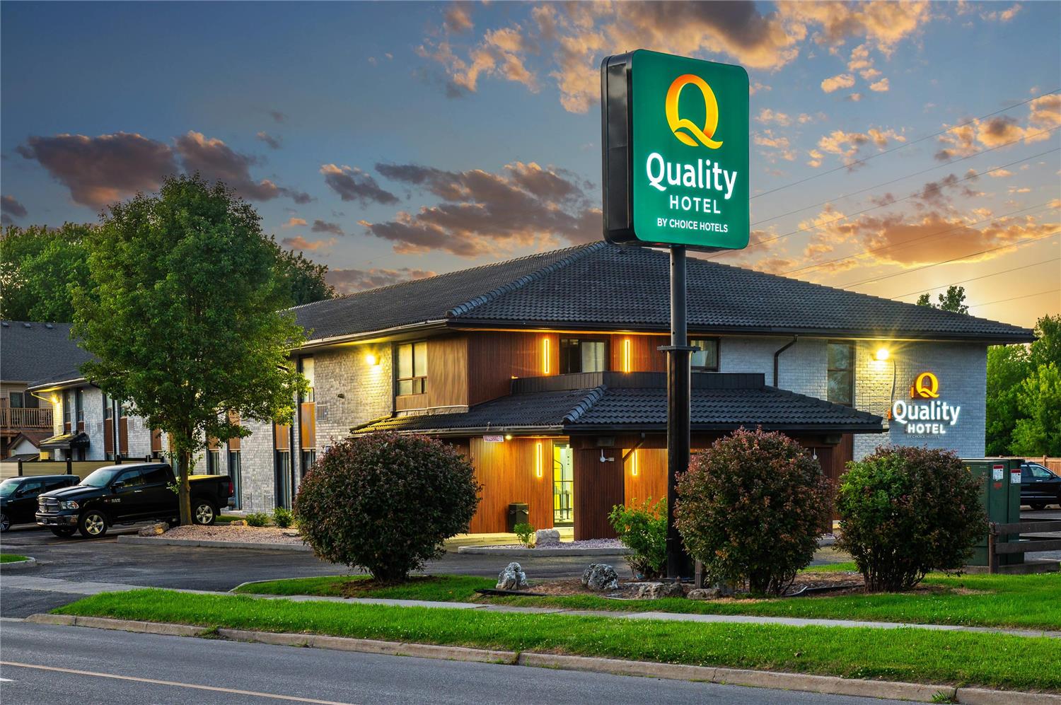 Quality Inn Chatham, ON 5/27