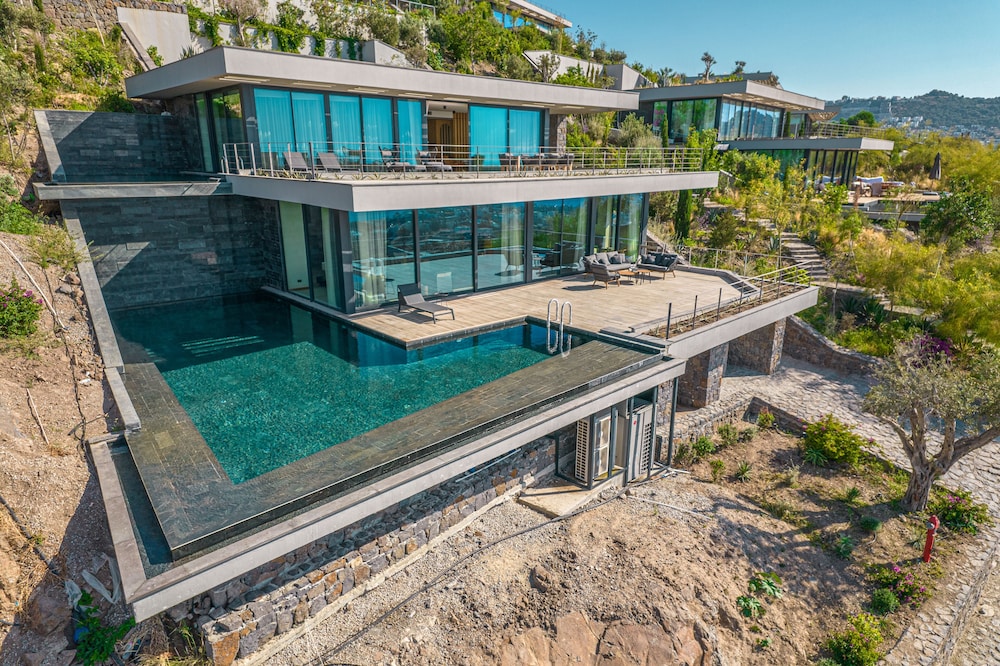 G Beyond Residences & Villas 4/50