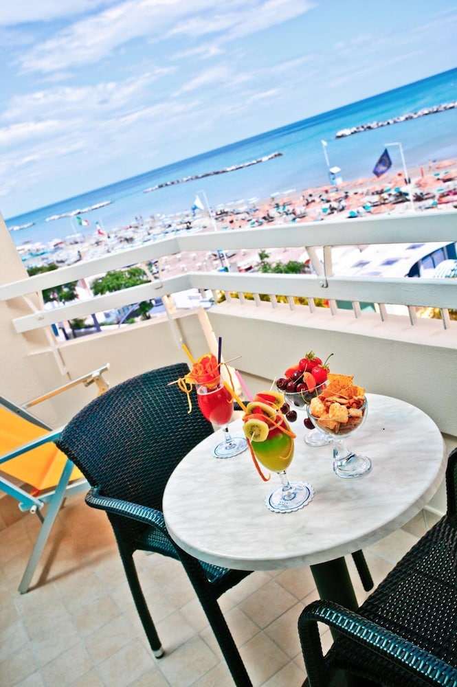 Hotel Levante 26/45