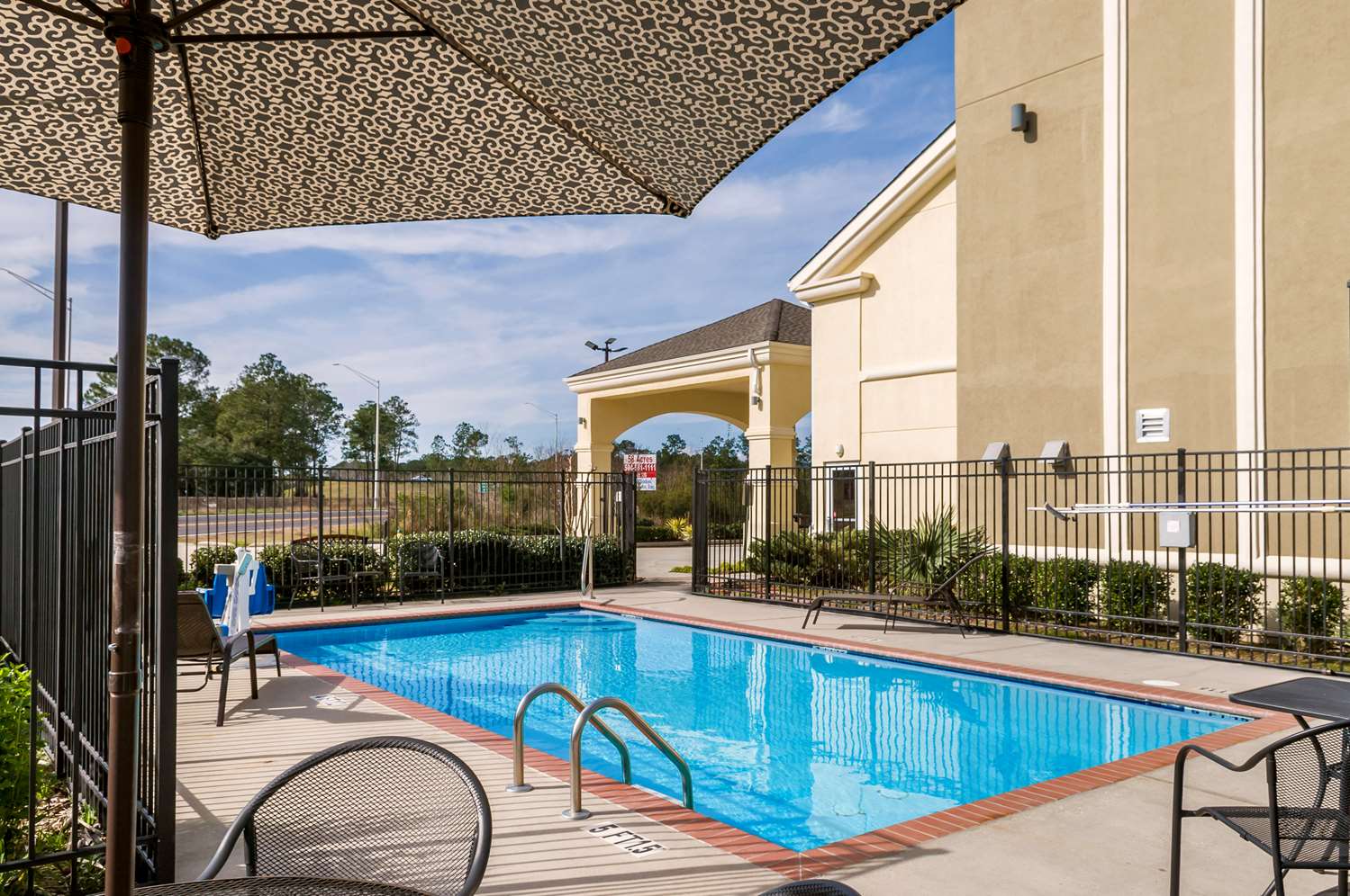 Quality Inn & Suites Slidell LA 52/52