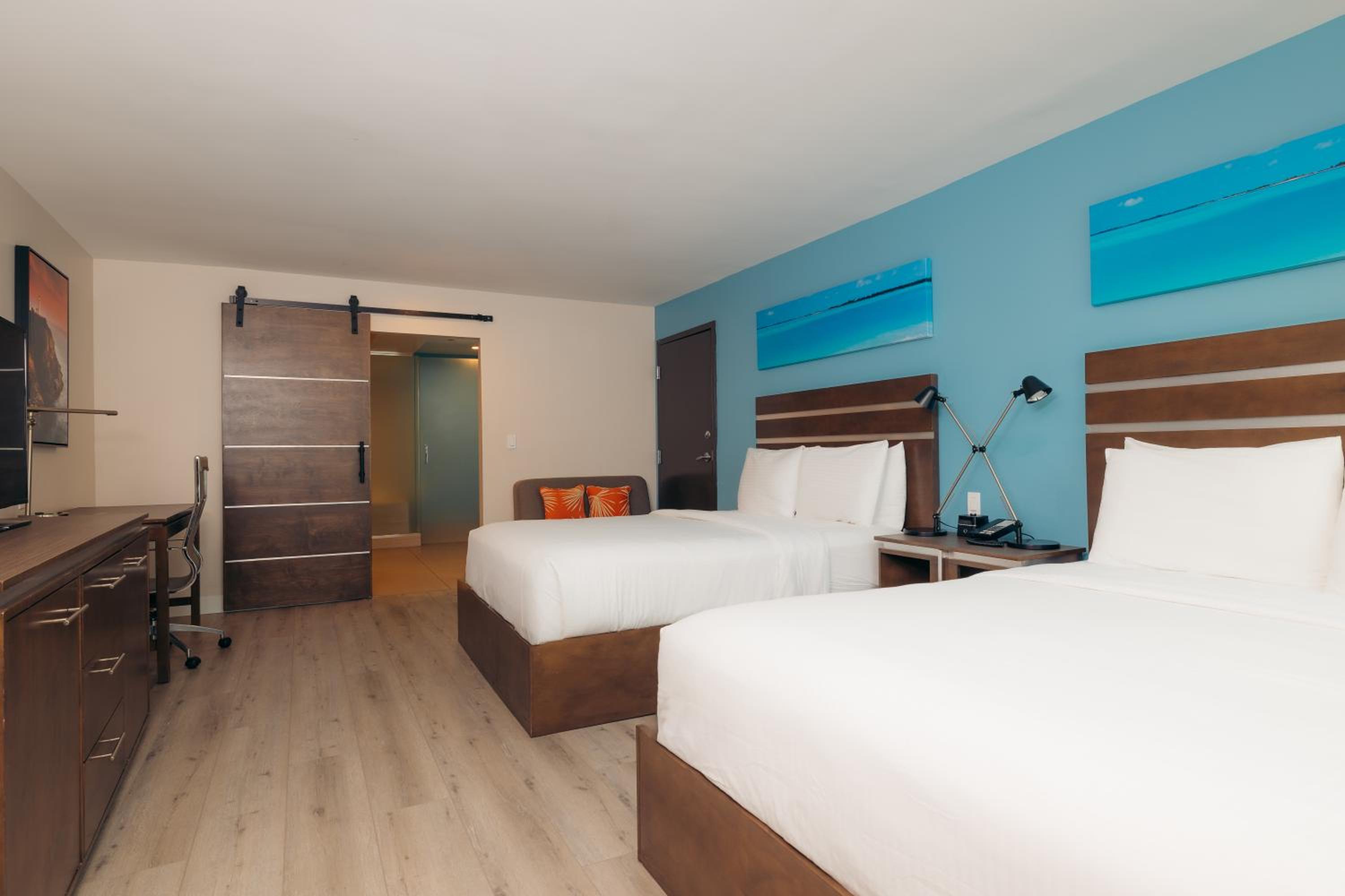 جناح بسريرين كوين بحوض استحمام، The Cove Hotel, Ascend Hotel Collection 4/10