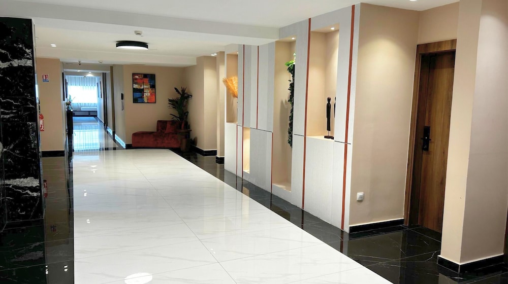 Hotel Ivotel Abidjan 24/45