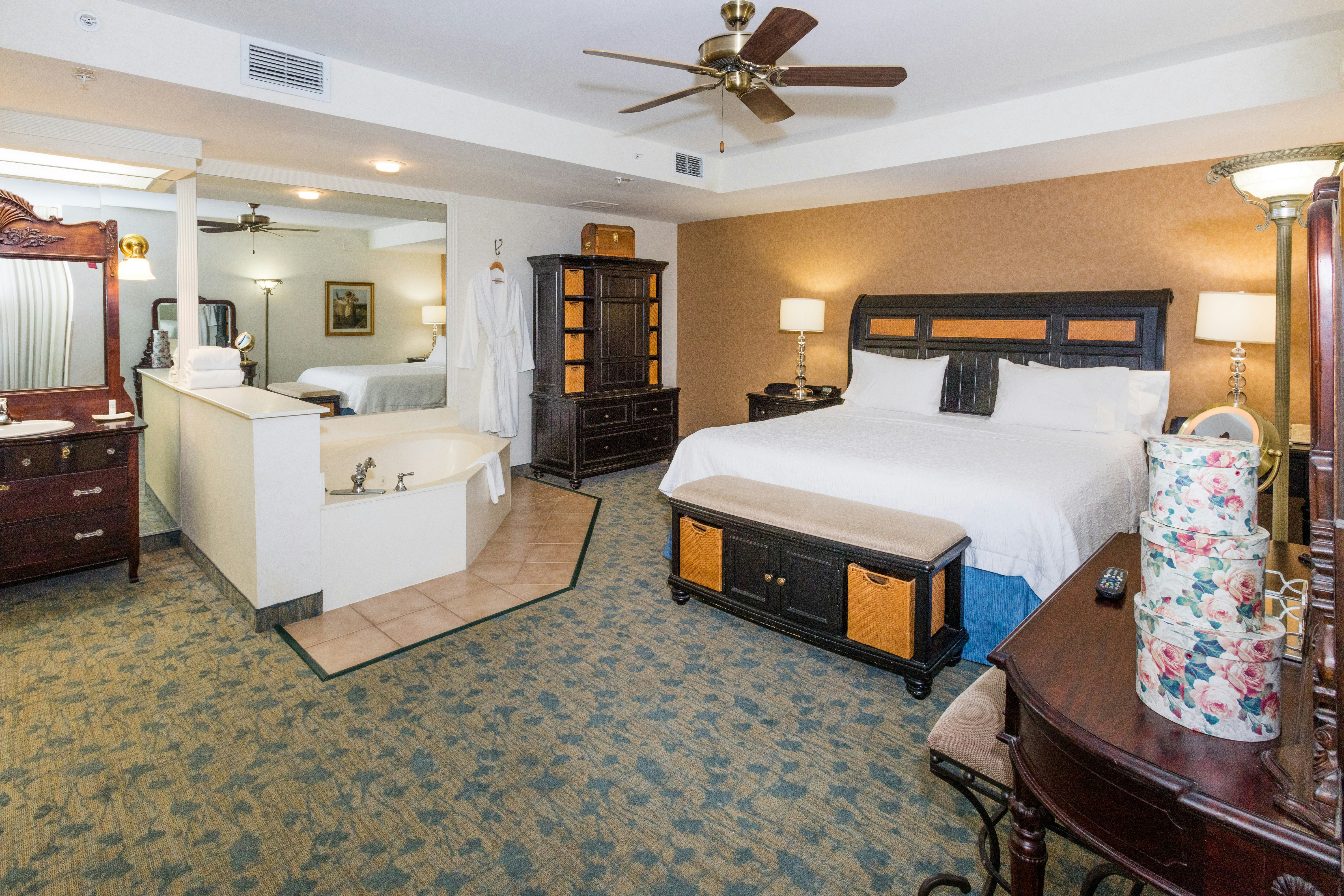 Hampton Inn & Suites Amelia Island-Historic Harbor Front 10/44