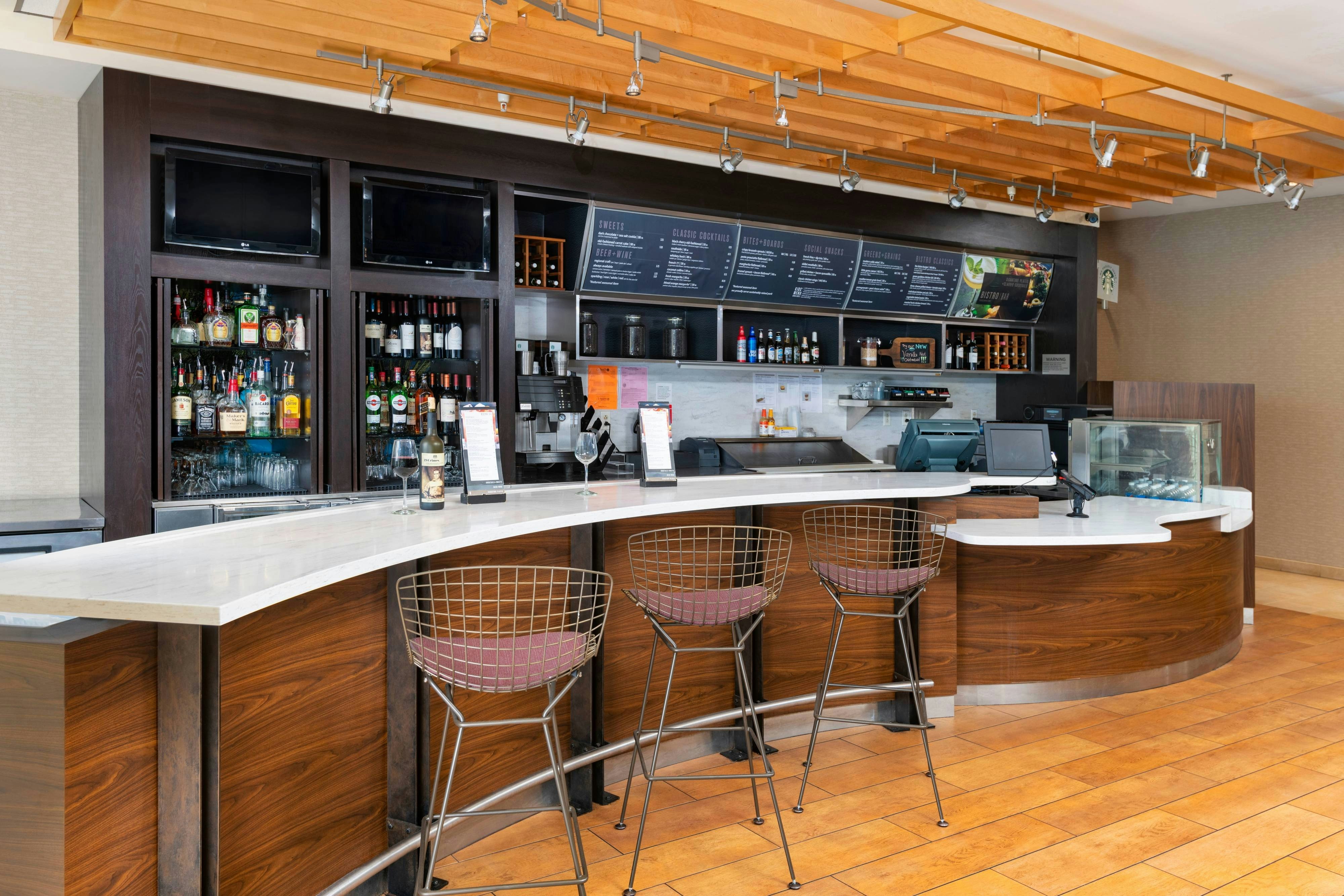 Courtyard By Marriott Santa Ana Orange County 40/53