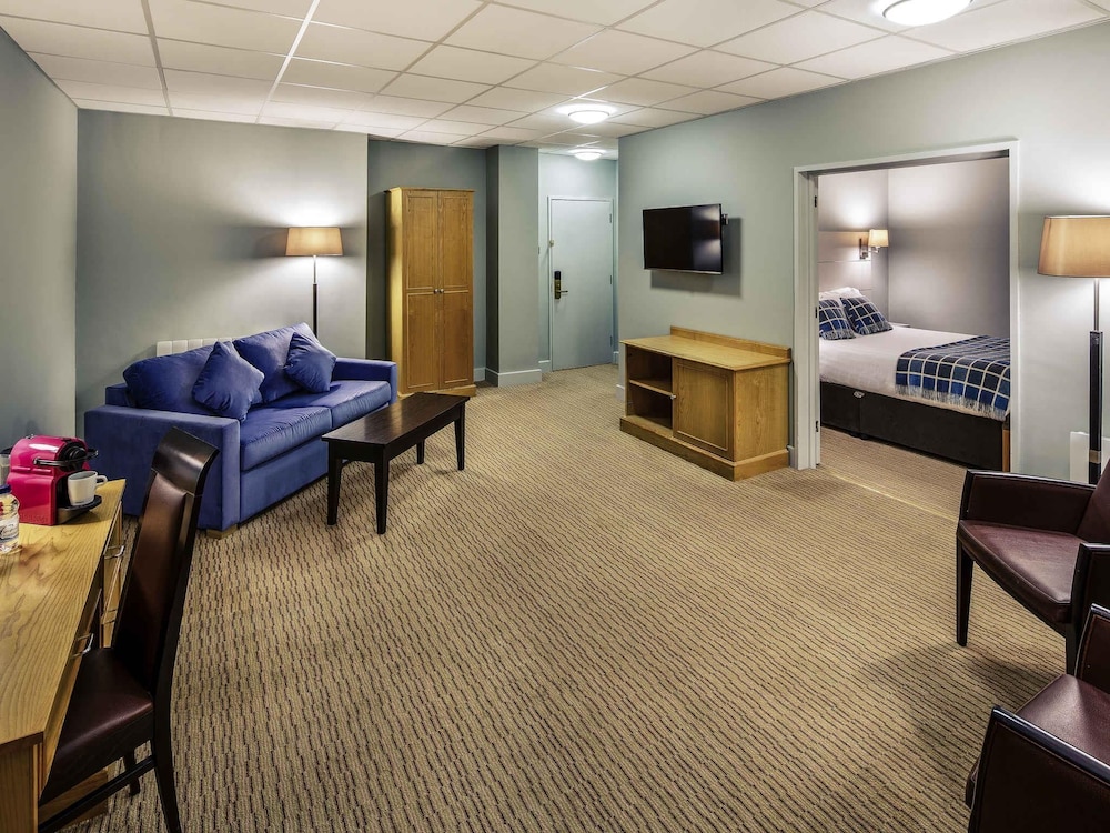 Mercure Hull Grange Park Hotel 53/75