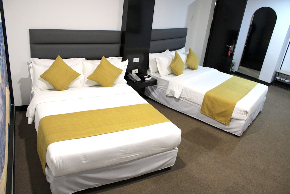 Palette Angeles, Clark International Airport, Formerly Boss Hotel 32/61