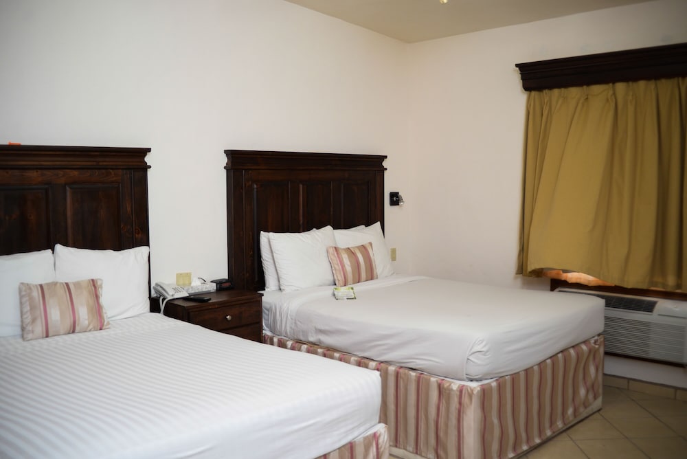 Laos Mar Hotel and Suites 11/41