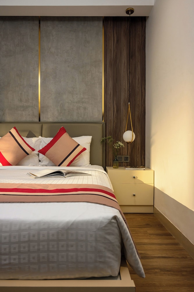 Acnos Hotel 11/50
