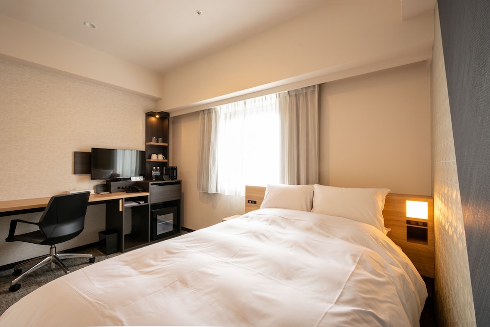 BUSINESS, DOUBLE BED, SMOKING