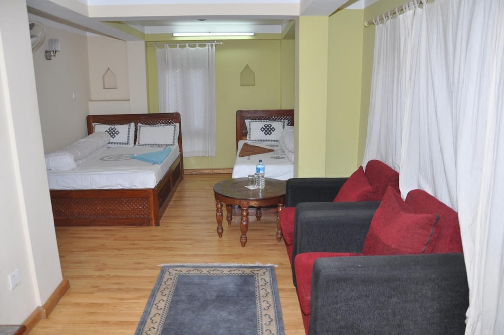 Sunny Guest House And Cafe 15/28