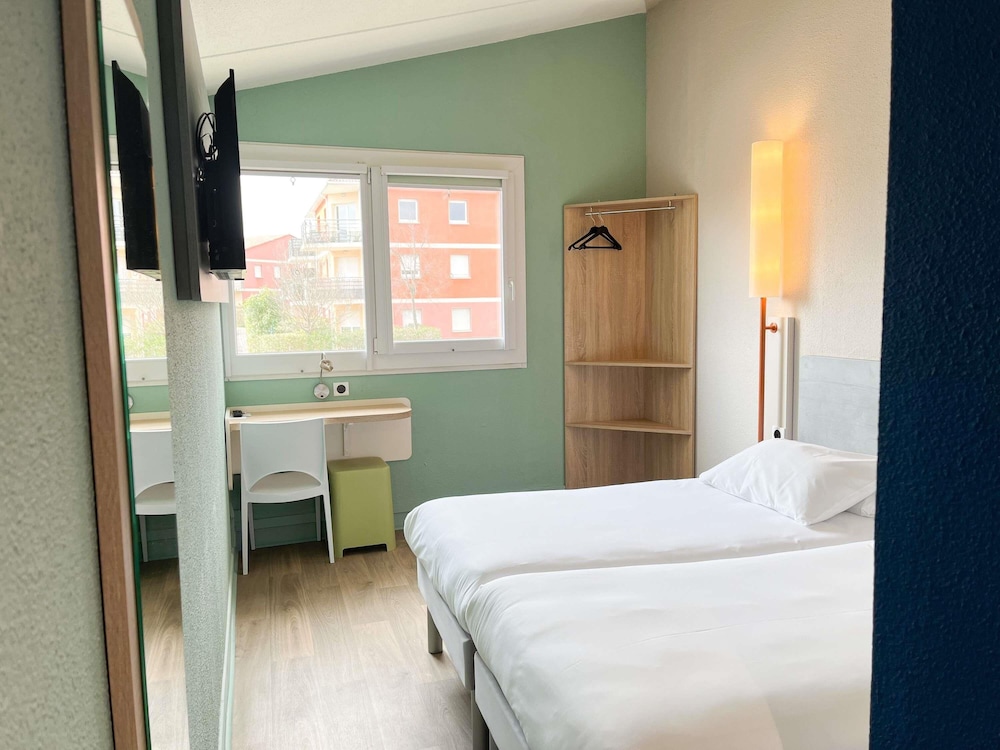 IBIS BUDGET SAINT CHRISTOL LES ALES 18/50