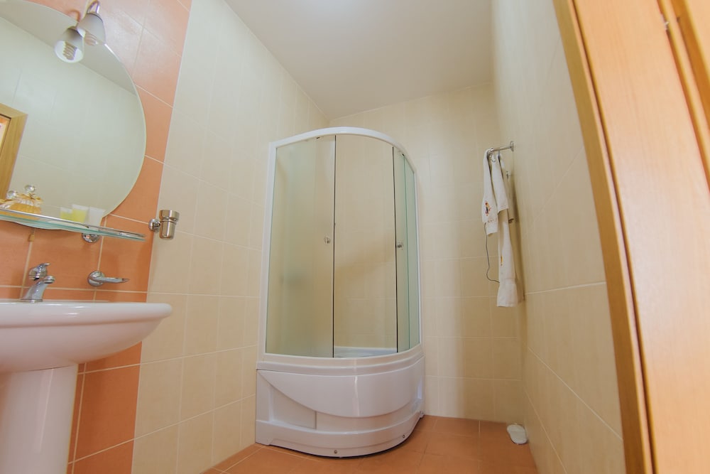 Villa Arus Hotel 10/63