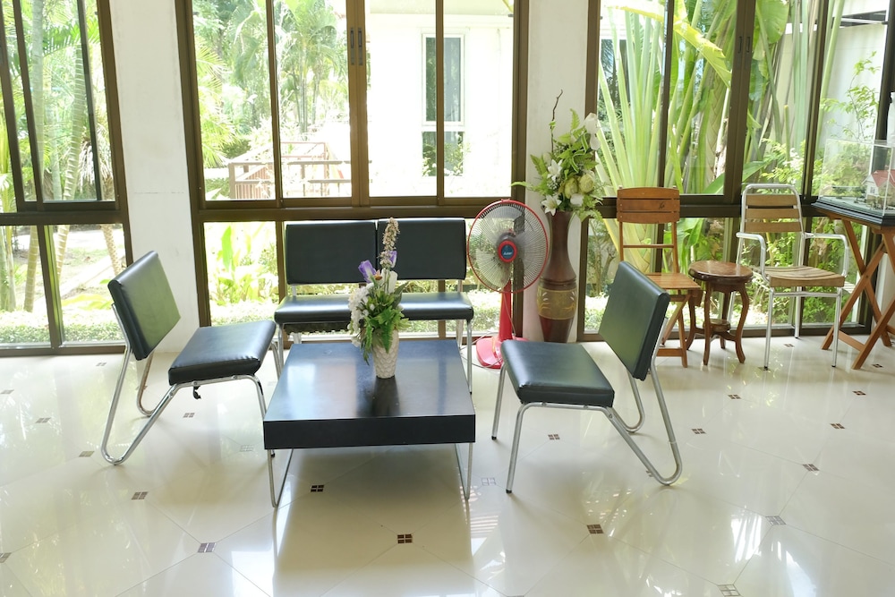 Aana Residence Resort 12/23