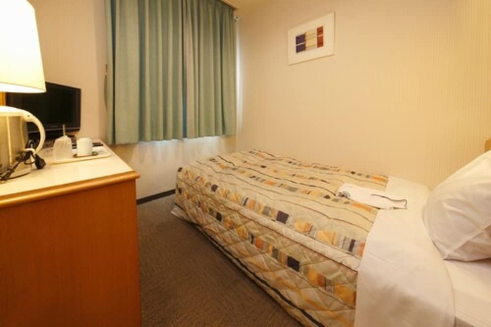 Sakaide Grand Hotel 18/59