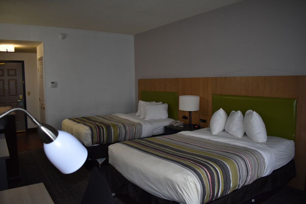 Country Inn and Suites By Radisson, Hagerstown, MD 13/39