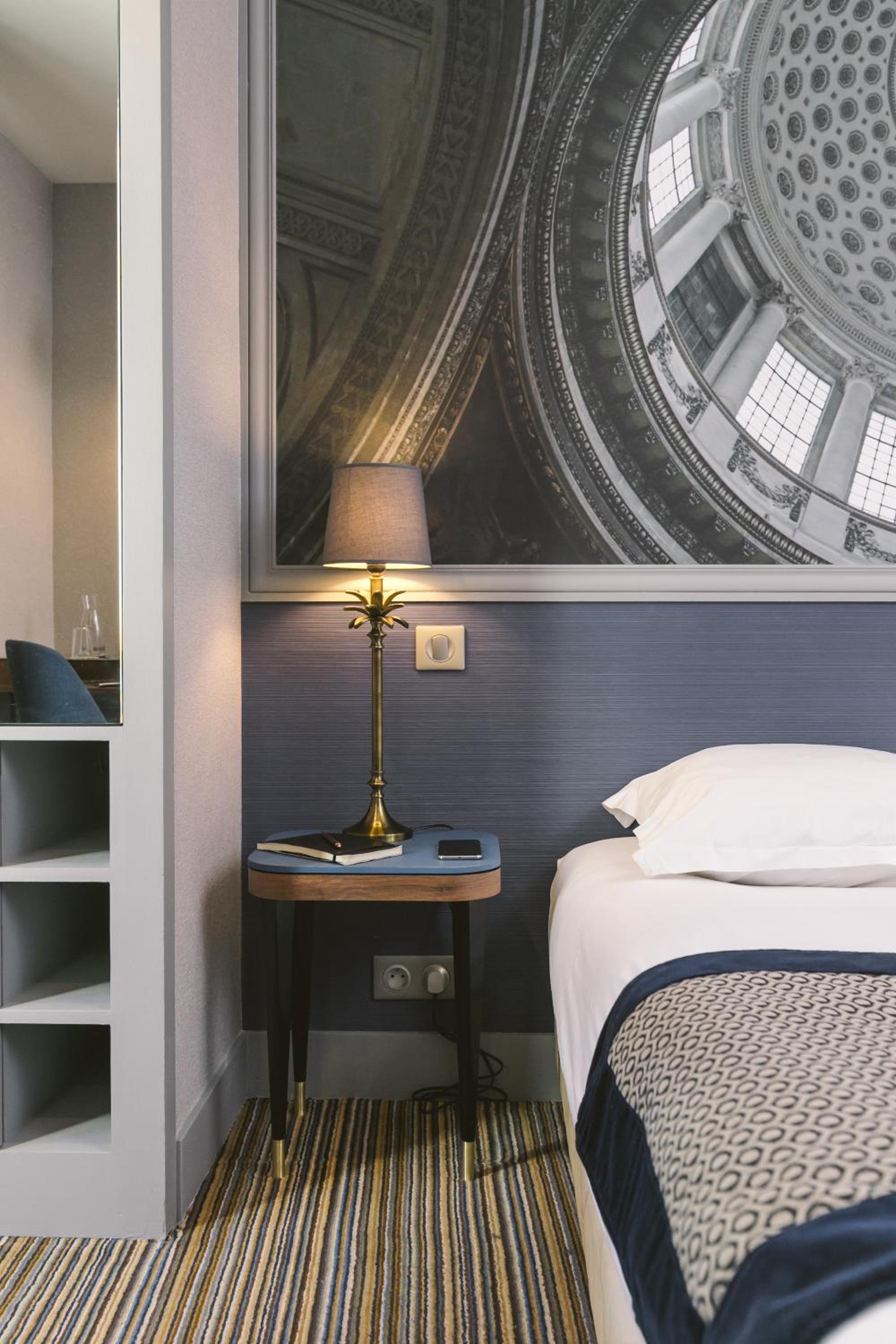 Kube Hotel Paris