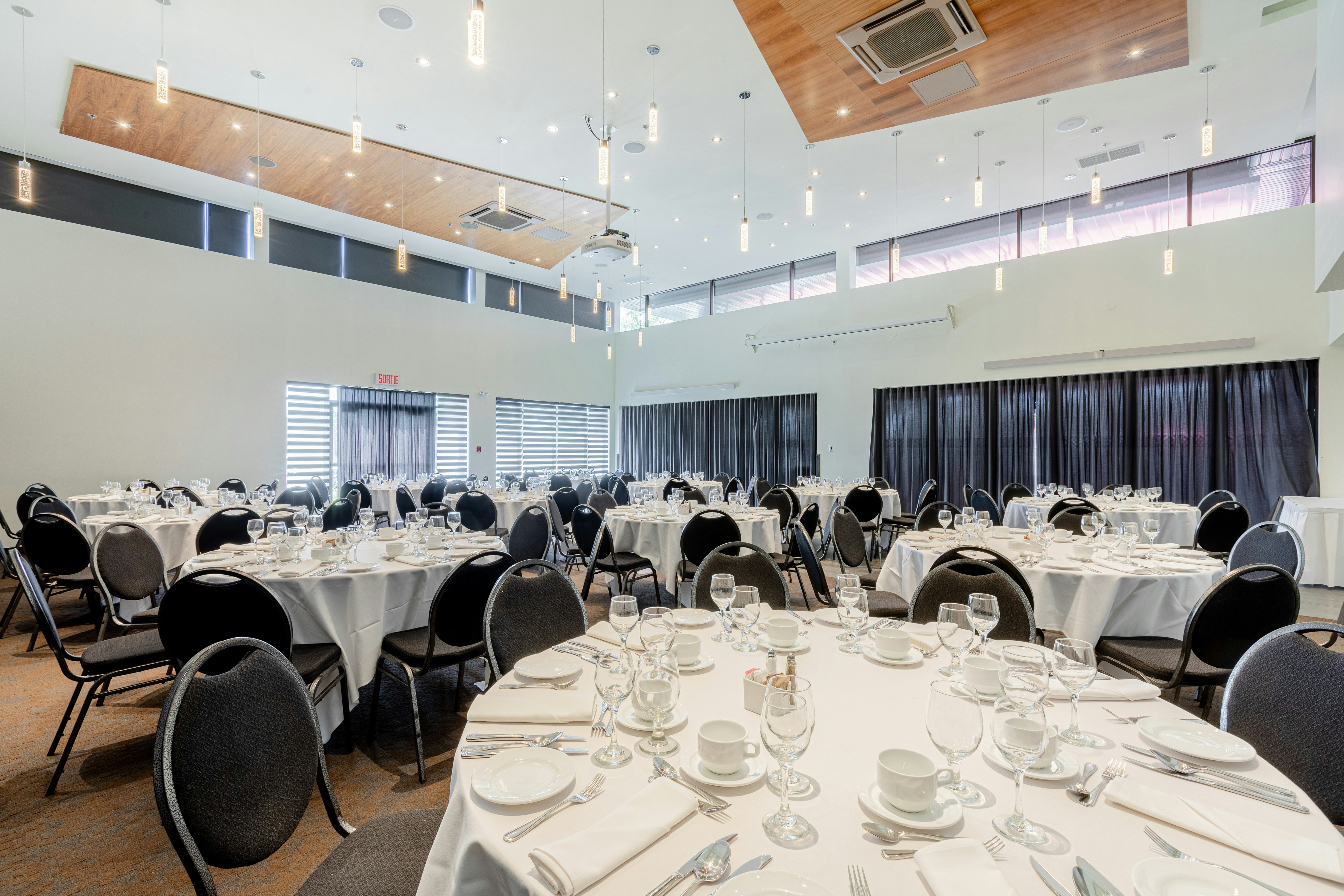 Doubletree By Hilton Quebec Resort 25/30
