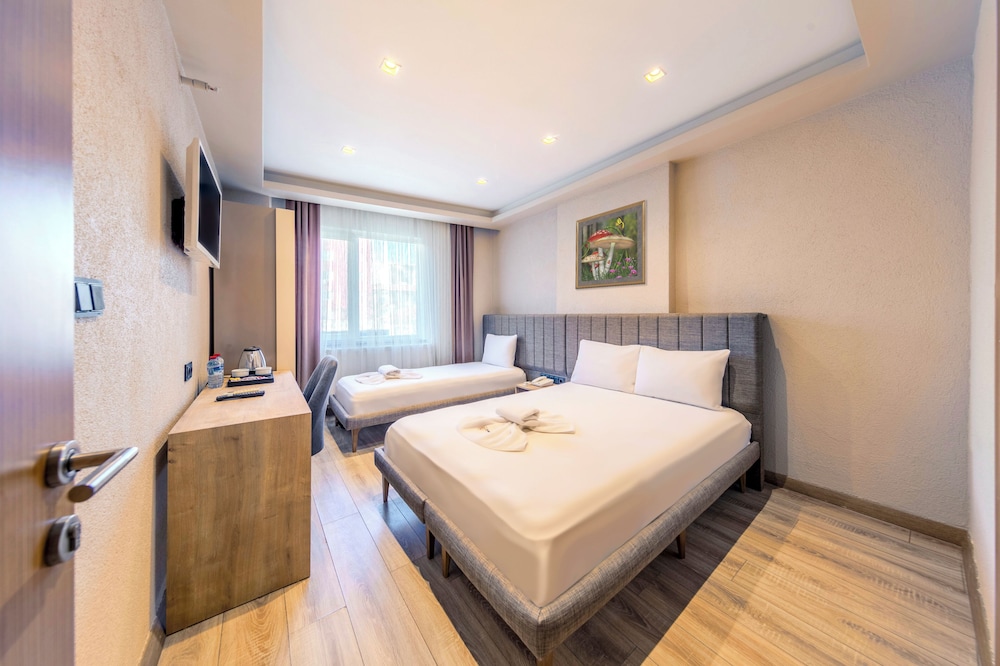 Evim Hotel 11/50