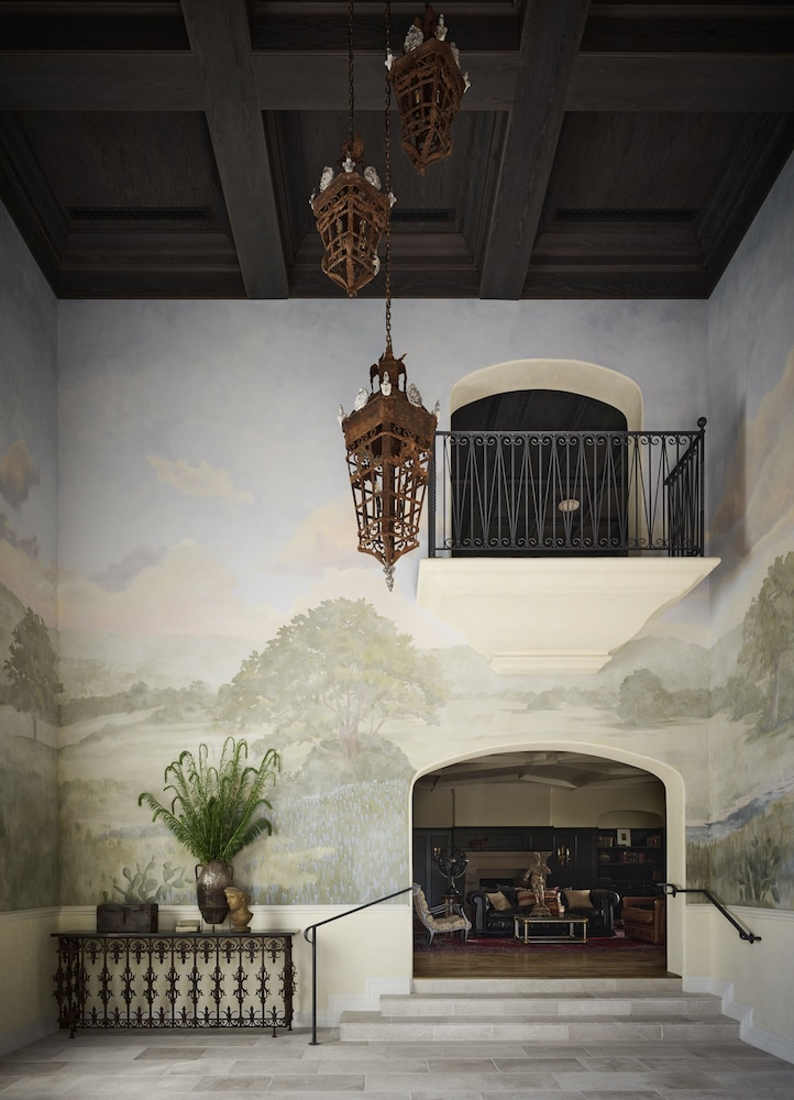 Commodore Perry Estate, Auberge Resorts Collection 5/68
