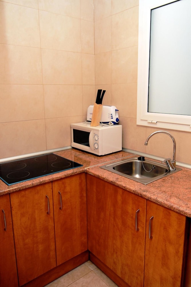 AR CARIBE APTS. 50/64